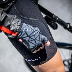 Gants Castelli Icon Race Rosso Corsa Noir -Casques Cyclisme importe magasin blog 4p2a7707